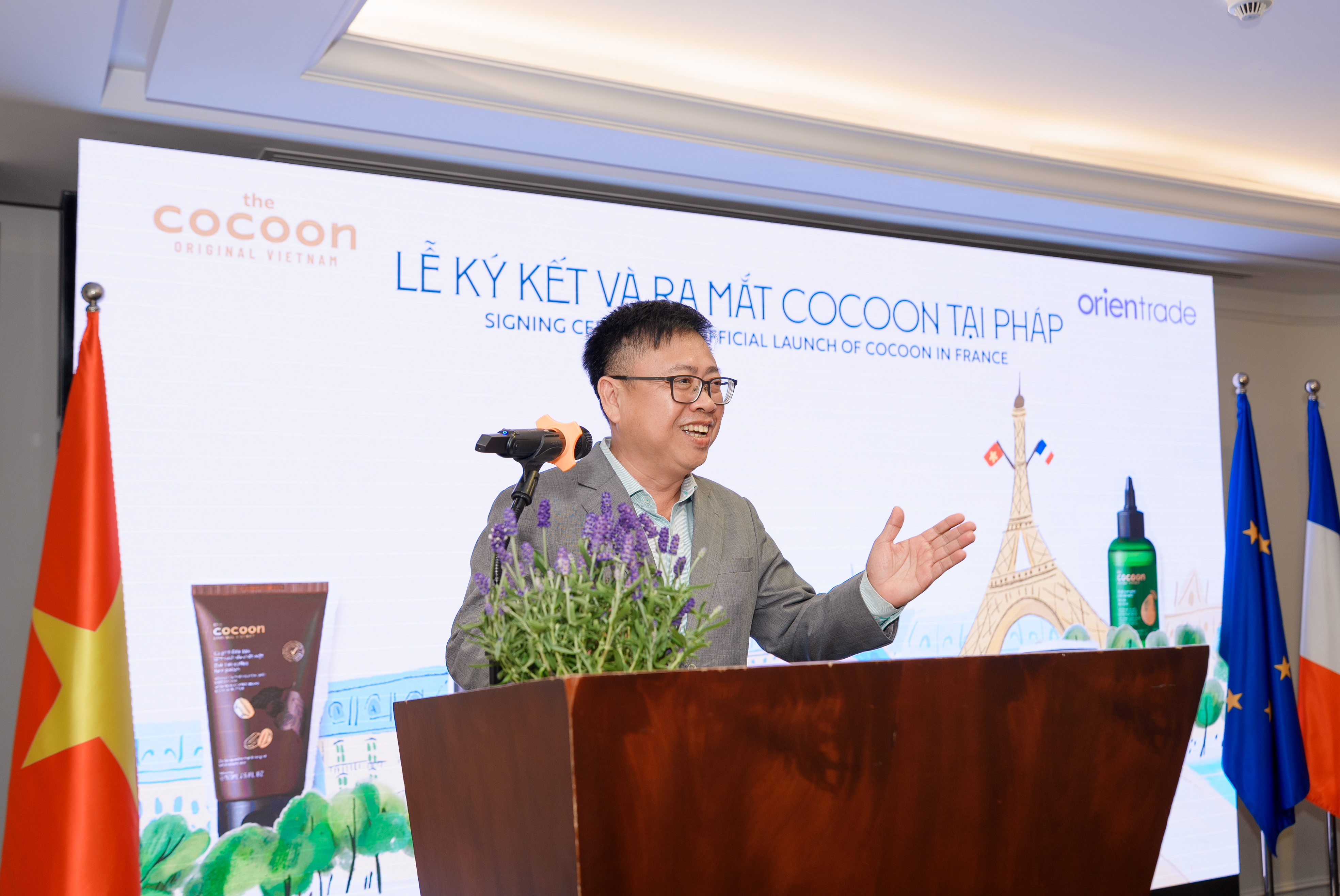 Ông Đỗ Văn Mười – Tổng Lãnh sự Danh dự Cộng hòa Estonia tại TP.HCM phát biểu tại lễ ký kết và ra mắt Cocoon tại Pháp